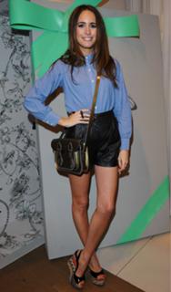 Louise Roe feet photo thumbnail