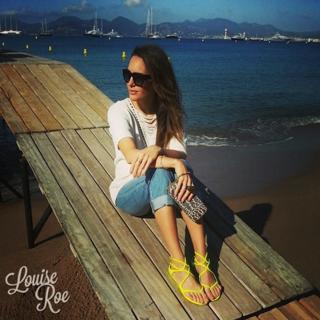 Louise Roe feet photo thumbnail