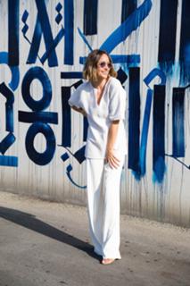 Louise Roe feet photo thumbnail