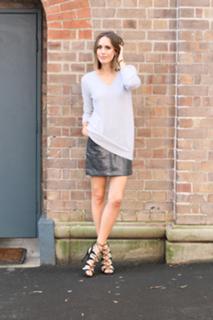 Louise Roe feet photo thumbnail