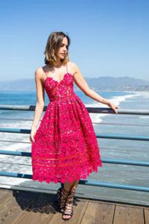 Louise Roe feet photo thumbnail