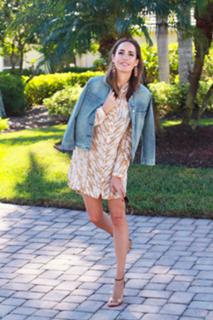 Louise Roe feet photo thumbnail