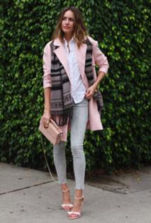 Louise Roe feet photo thumbnail