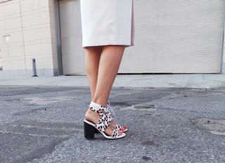 Louise Roe feet photo thumbnail