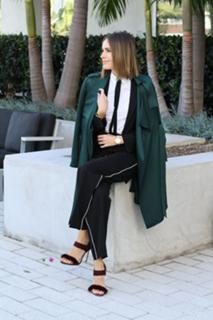 Louise Roe feet photo thumbnail