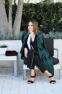 Louise Roe feet photo thumbnail