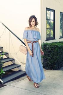 Louise Roe feet photo thumbnail