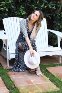 Louise Roe feet photo thumbnail