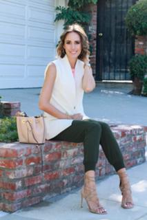 Louise Roe feet photo thumbnail