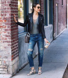 Louise Roe feet photo thumbnail