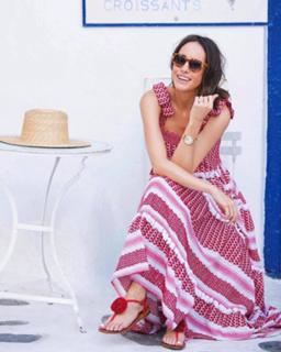 Louise Roe feet photo thumbnail