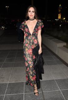 Louise Roe feet photo thumbnail