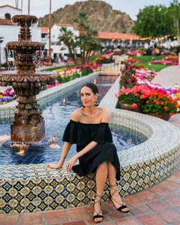 Louise Roe feet photo thumbnail