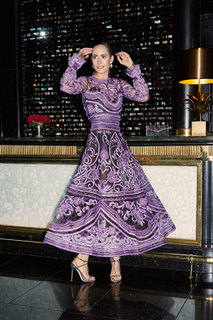 Louise Roe feet photo thumbnail