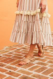 Louise Roe feet photo thumbnail