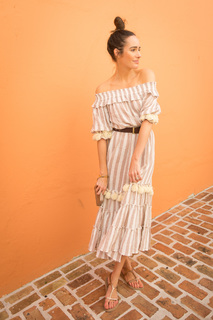 Louise Roe feet photo thumbnail