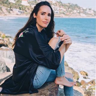 Louise Roe feet photo thumbnail