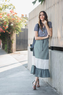 Louise Roe feet photo thumbnail