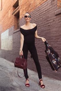 Louise Roe feet photo thumbnail