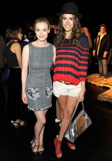 Louise Roe feet photo thumbnail