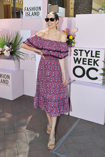 Louise Roe feet photo thumbnail