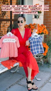 Louise Roe feet photo thumbnail