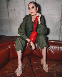 Louise Roe feet photo thumbnail