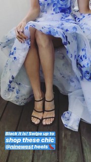 Louise Roe feet photo thumbnail