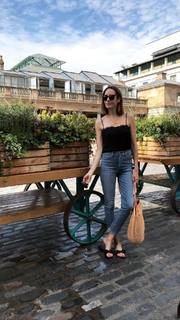 Louise Roe feet photo thumbnail