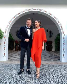 Louise Roe feet photo thumbnail