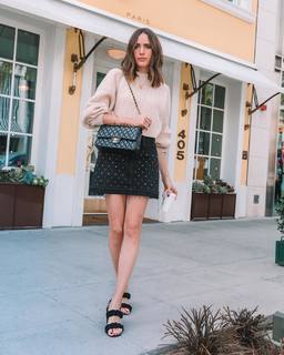 Louise Roe feet photo thumbnail