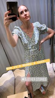 Louise Roe feet photo thumbnail