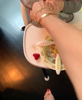 Louise Roe feet photo thumbnail