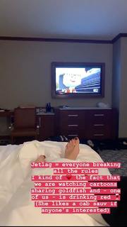 Louise Roe feet photo thumbnail