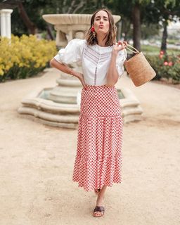 Louise Roe feet photo thumbnail