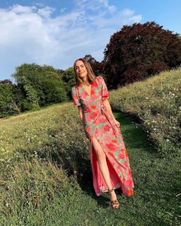 Louise Roe feet photo thumbnail