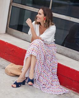 Louise Roe feet photo thumbnail