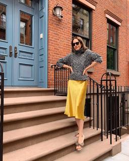 Louise Roe feet photo thumbnail