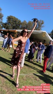 Louise Roe feet photo thumbnail