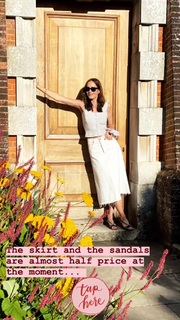 Louise Roe feet photo thumbnail