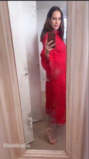 Louise Roe feet photo thumbnail