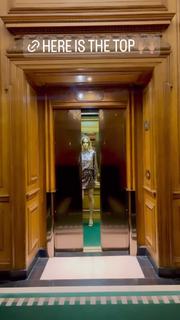 Louise Roe feet photo thumbnail