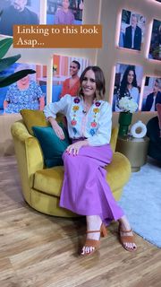 Louise Roe feet photo thumbnail