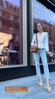 Louise Roe feet photo thumbnail