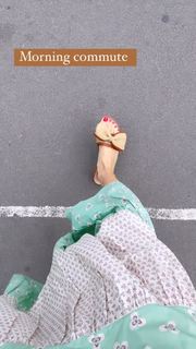 Louise Roe feet photo thumbnail