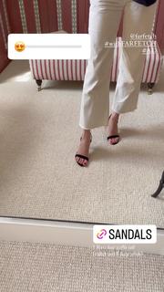 Louise Roe feet photo thumbnail