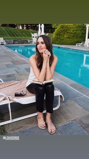 Louise Roe feet photo thumbnail