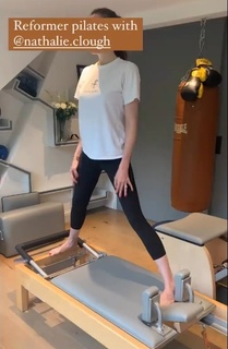 Louise Roe feet photo thumbnail