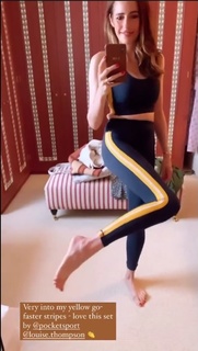 Louise Roe feet photo thumbnail