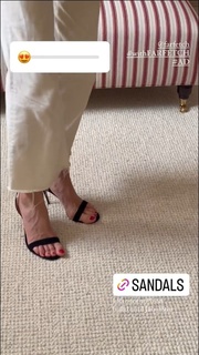 Louise Roe feet photo thumbnail